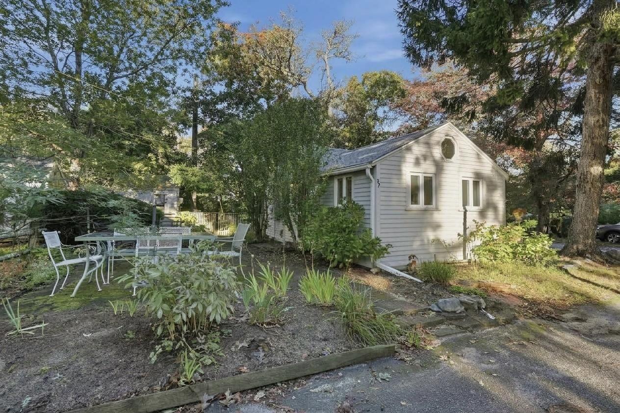 262 Old Wharf Road Dennis Port MA 02639
