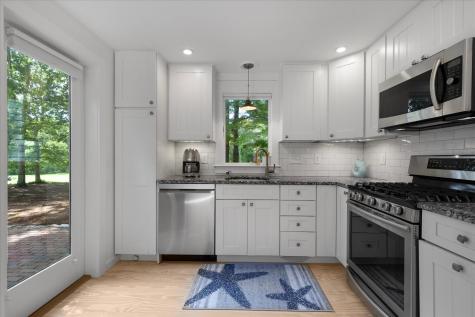 68 Mid-iron Way Mashpee MA 02649
