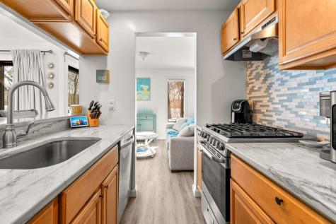 22 Mid Iron Way Mashpee MA 02649