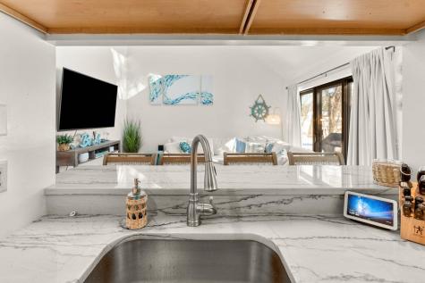 22 Mid Iron Way Mashpee MA 02649