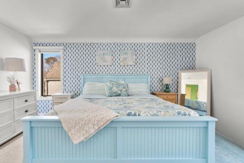 22 Mid Iron Way Mashpee MA 02649