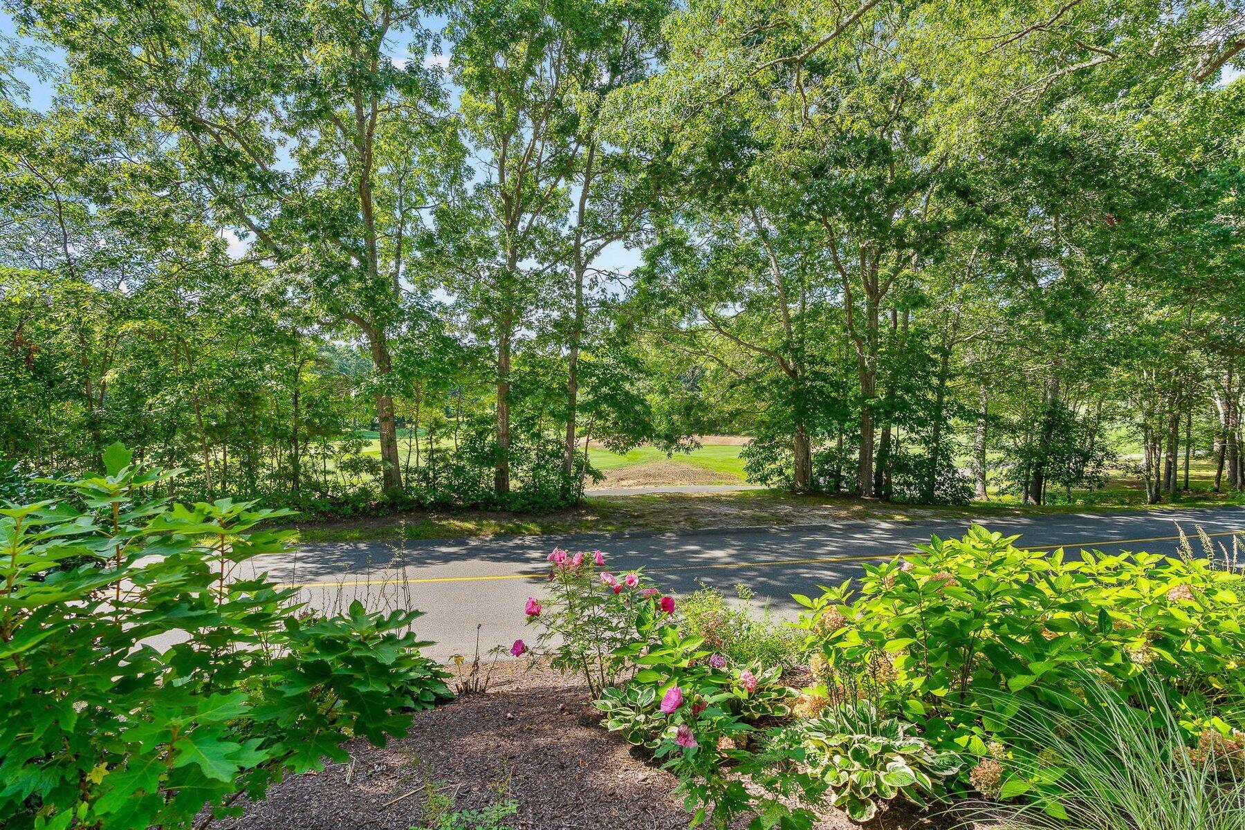 22 Mid Iron Way Mashpee MA 02649