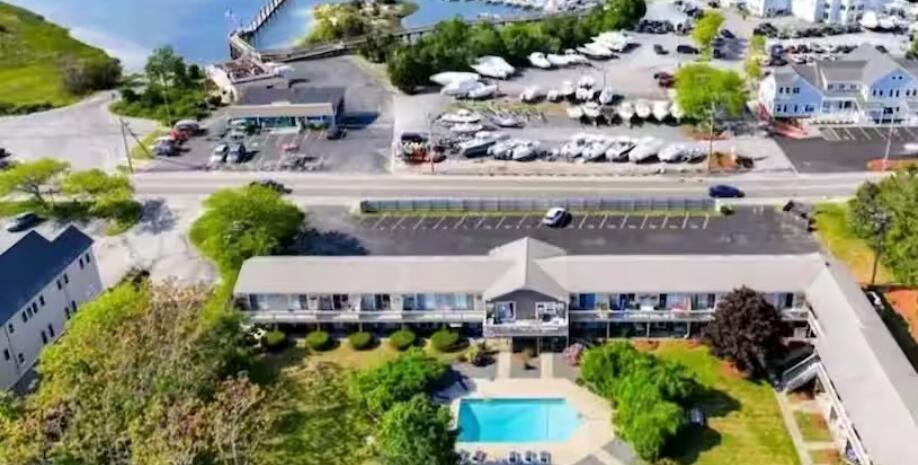 141 Main Street West Dennis MA 02670