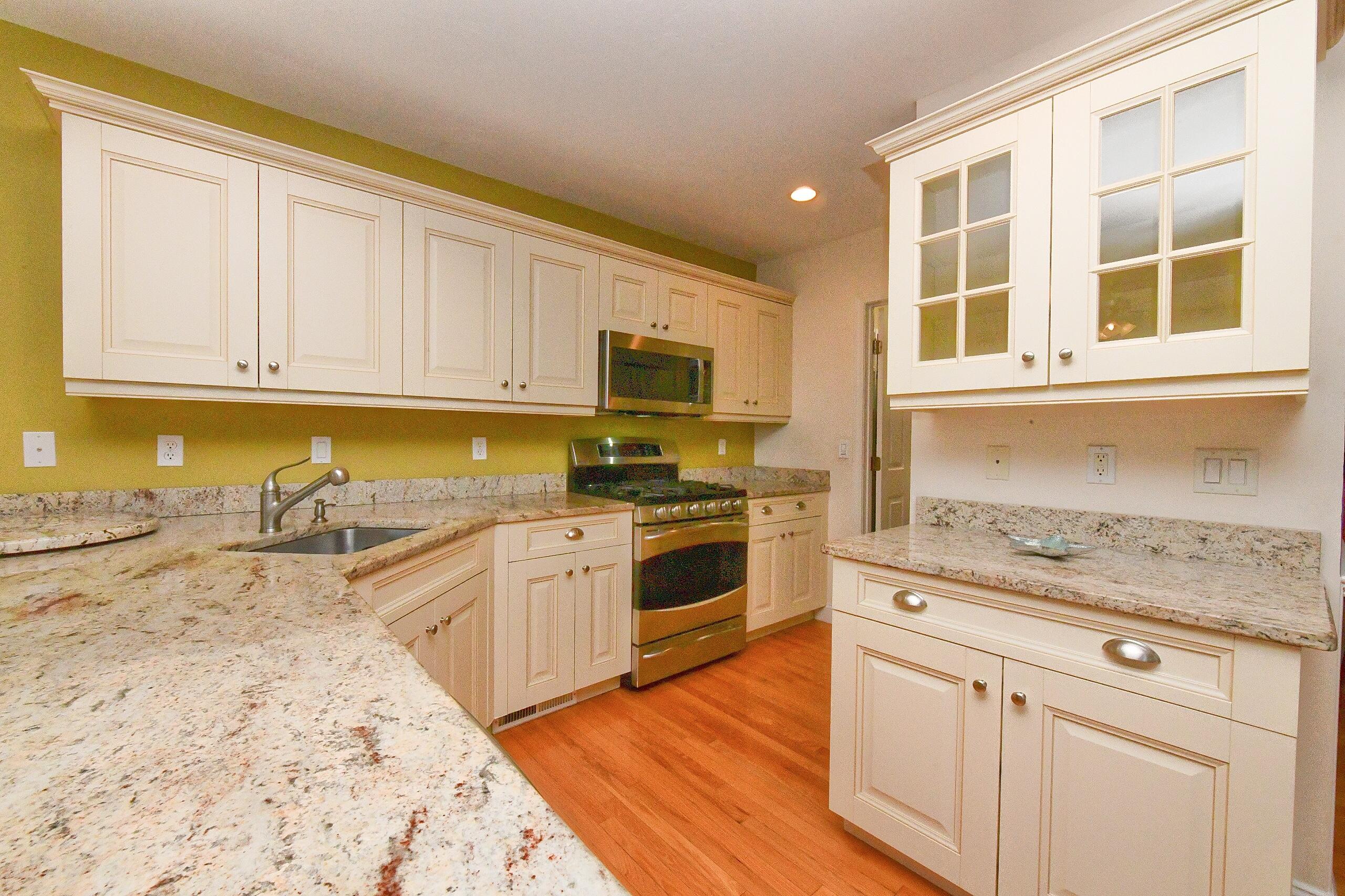 2 Candleberry Court Bourne MA 02532