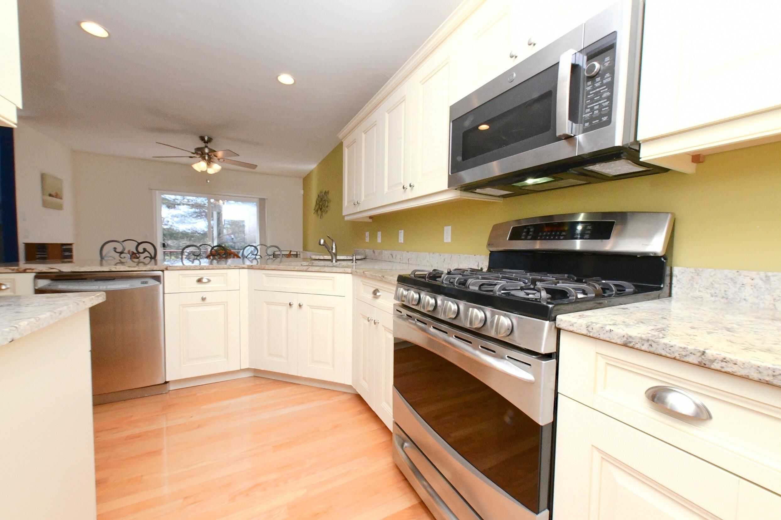 2 Candleberry Court Bourne MA 02532