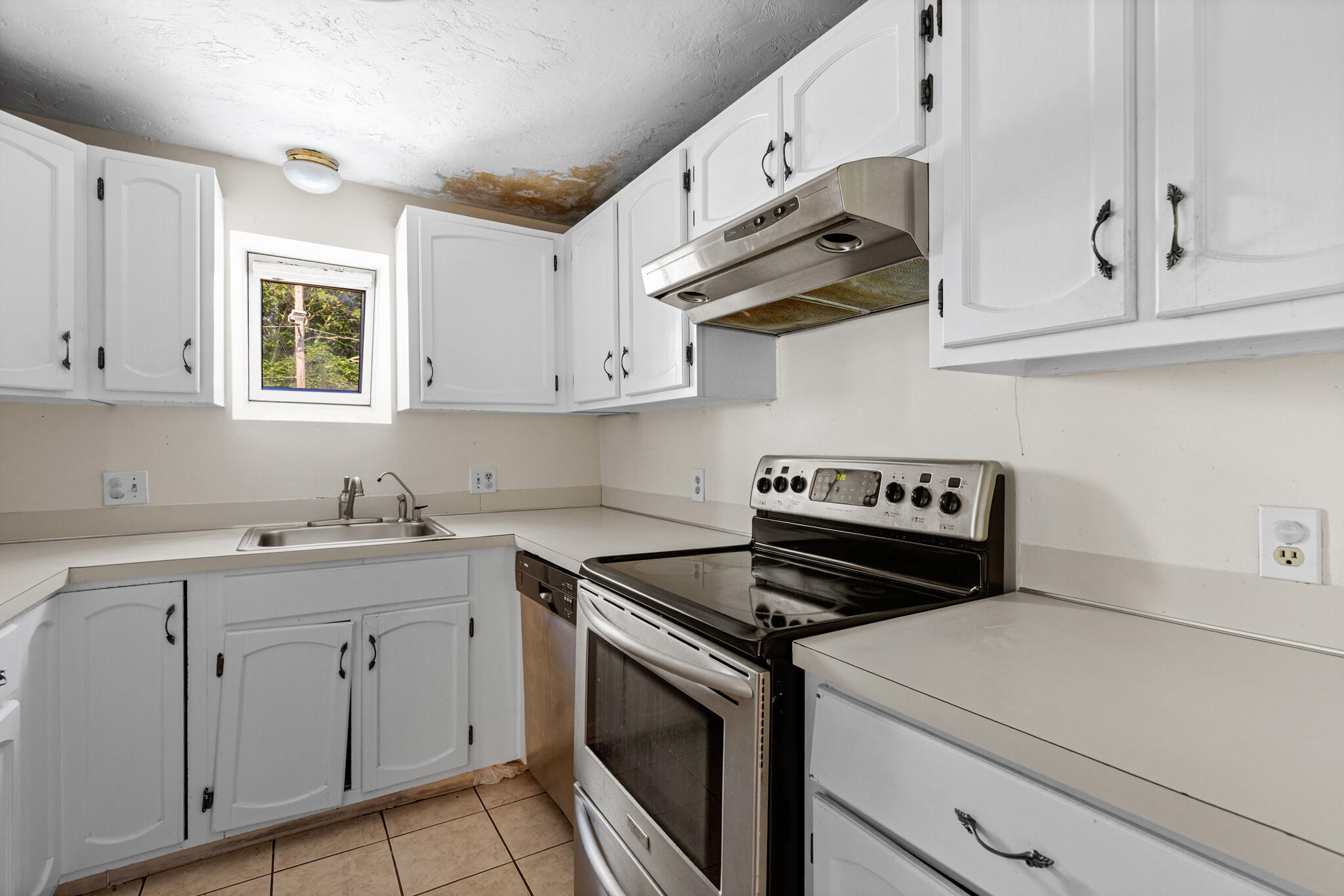 24 Bettys Pond Road Hyannis MA 02601