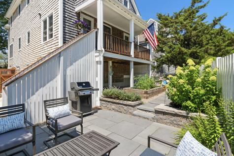 16 Hensche Lane Provincetown MA 02657