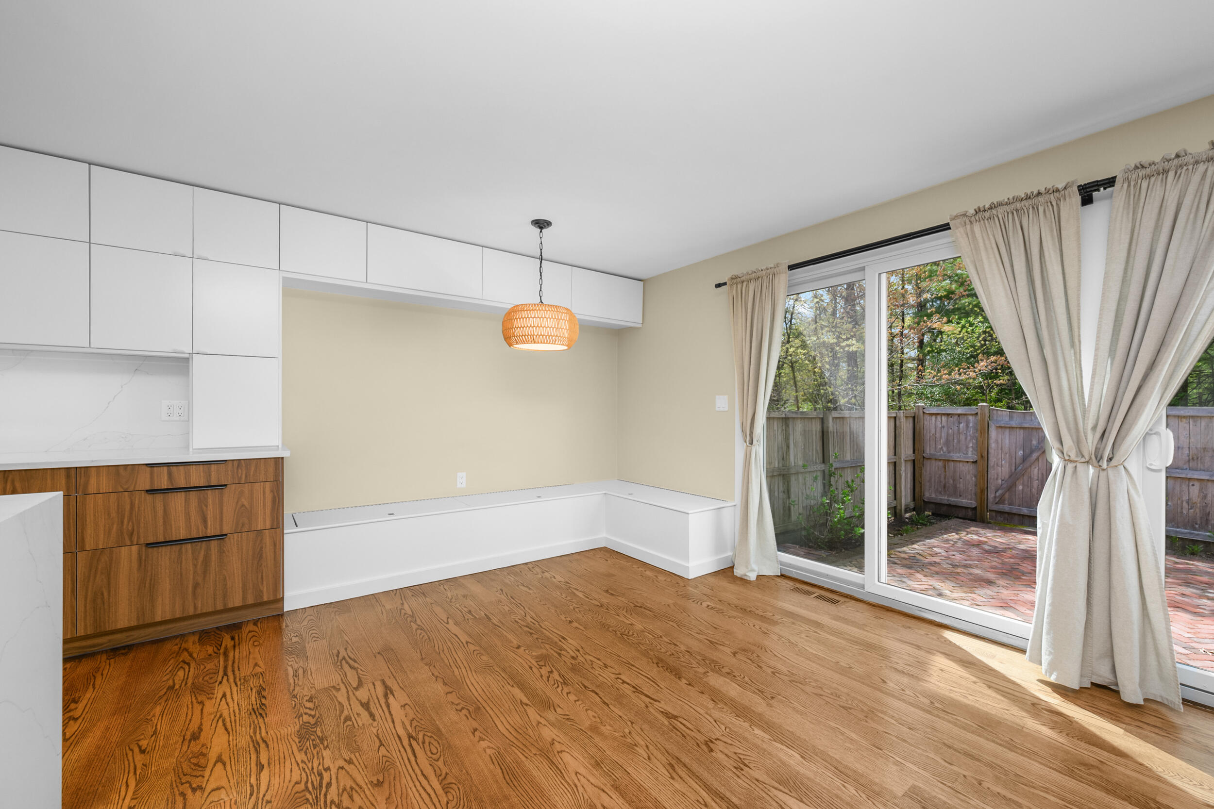 139 Strawberry Falmouth MA 02536