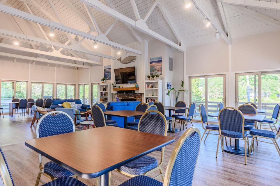 139 Strawberry Falmouth MA 02536