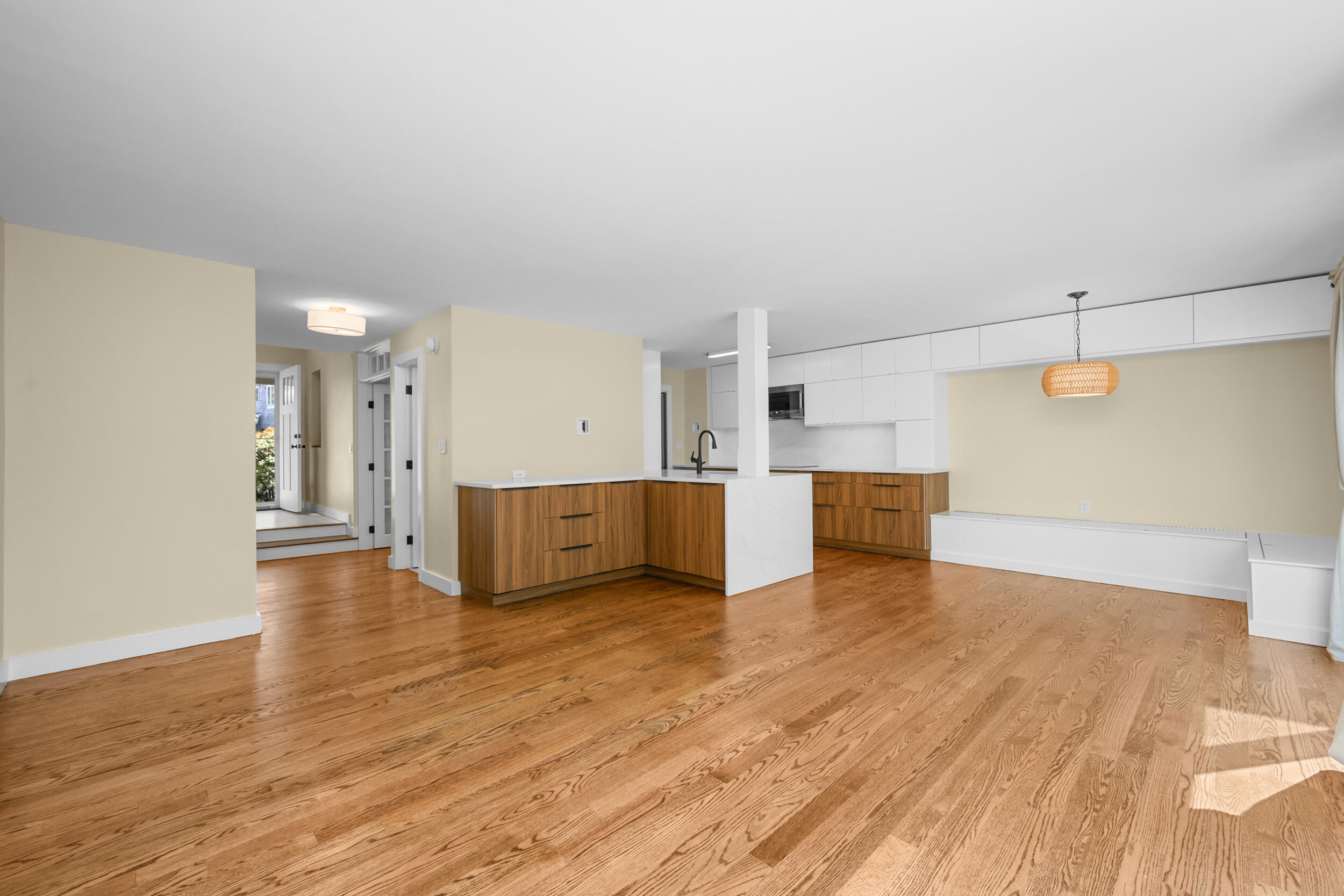 139 Strawberry Falmouth MA 02536