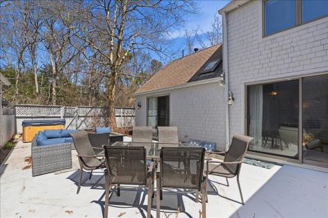 100 Mid-iron Way Mashpee MA 02649