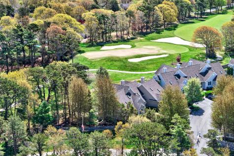 2 Quinns Way Mashpee MA 02649