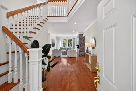 2 Quinns Way Mashpee MA 02649
