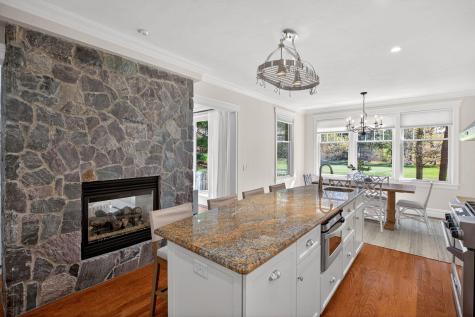 2 Quinns Way Mashpee MA 02649