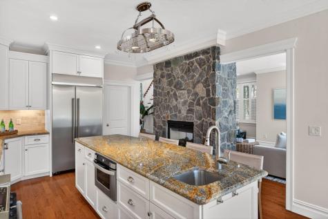 2 Quinns Way Mashpee MA 02649