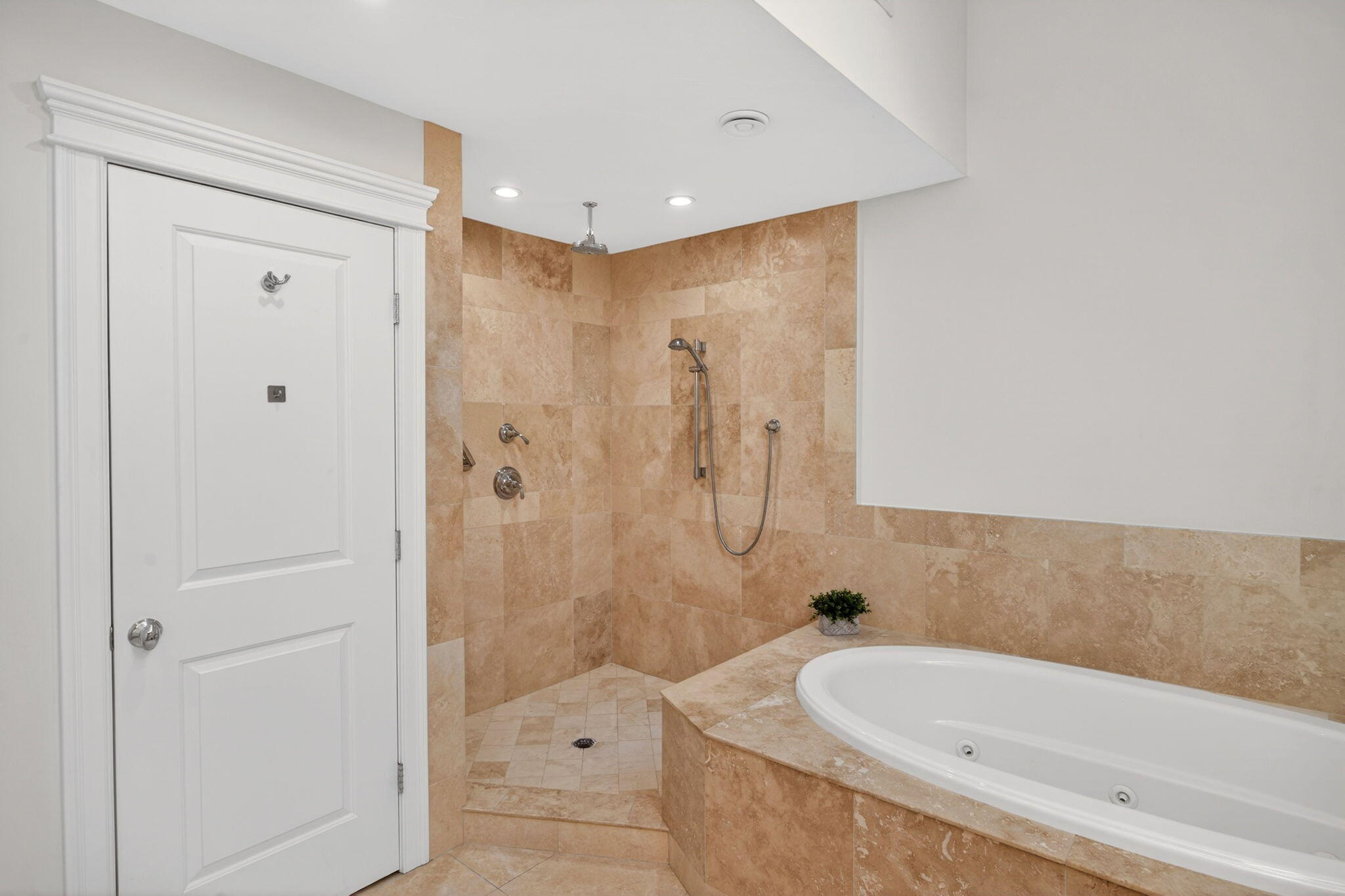 2 Quinns Way Mashpee MA 02649