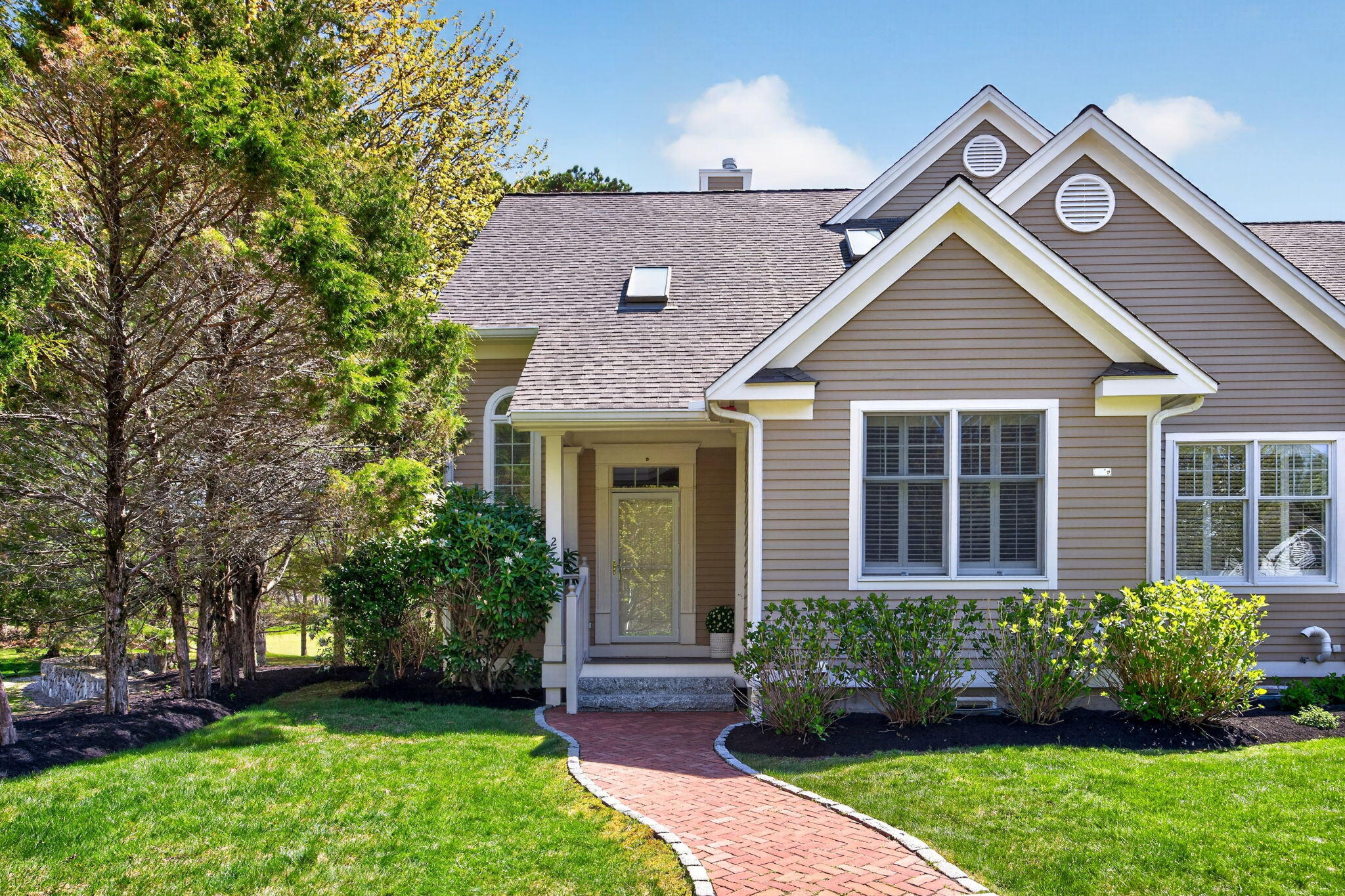 2 Quinns Way Mashpee MA 02649