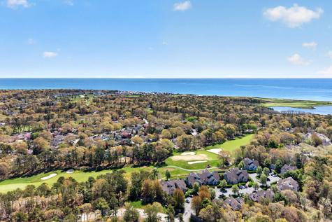 2 Quinns Way Mashpee MA 02649