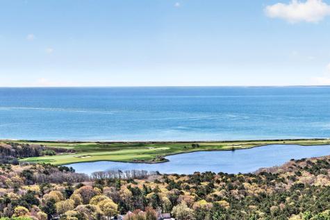 2 Quinns Way Mashpee MA 02649