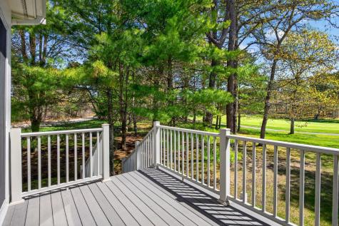 2 Quinns Way Mashpee MA 02649