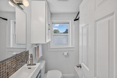 16 Lt Hauser Lane Falmouth MA 02540