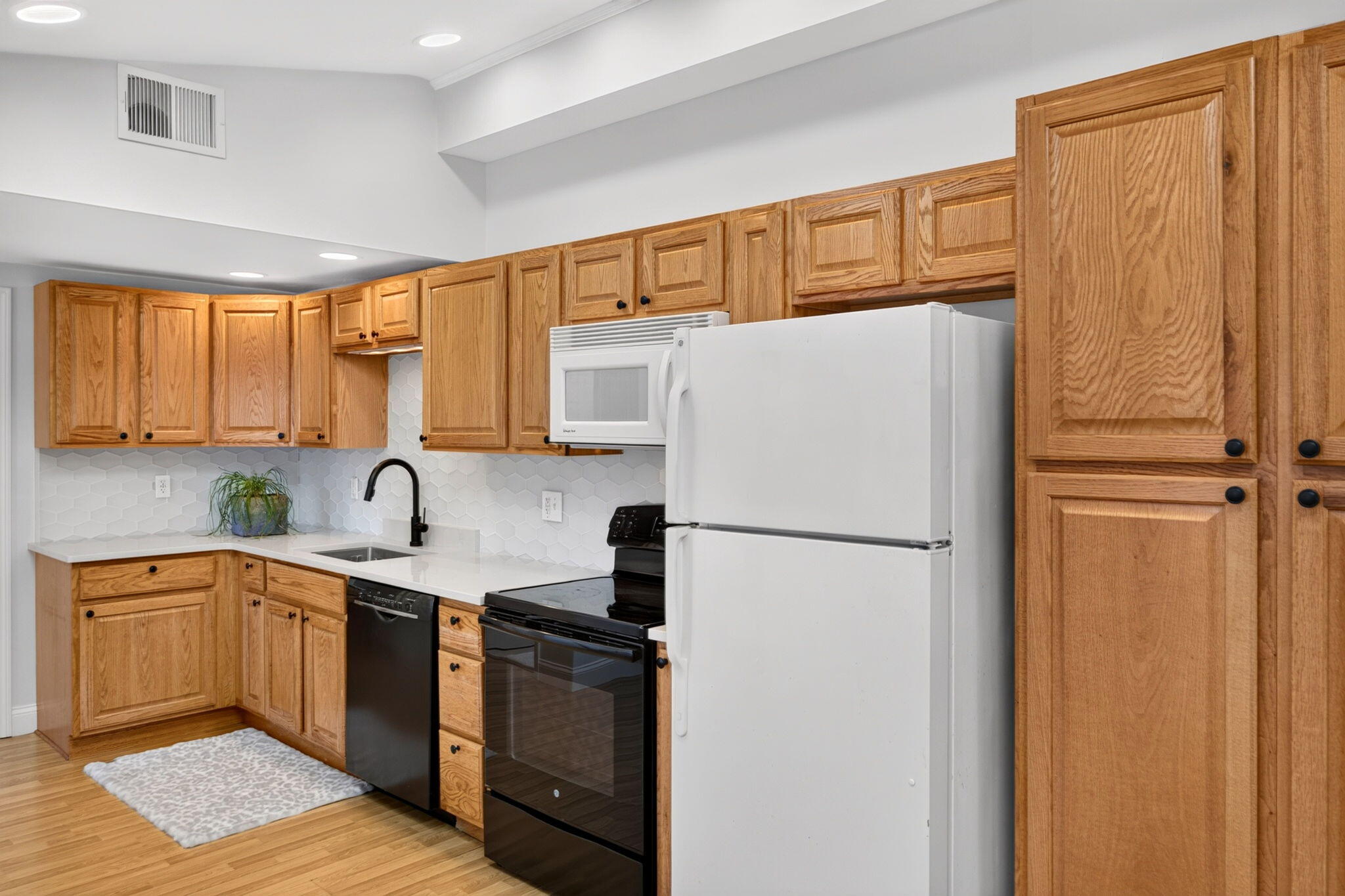16 Lt Hauser Lane Falmouth MA 02540