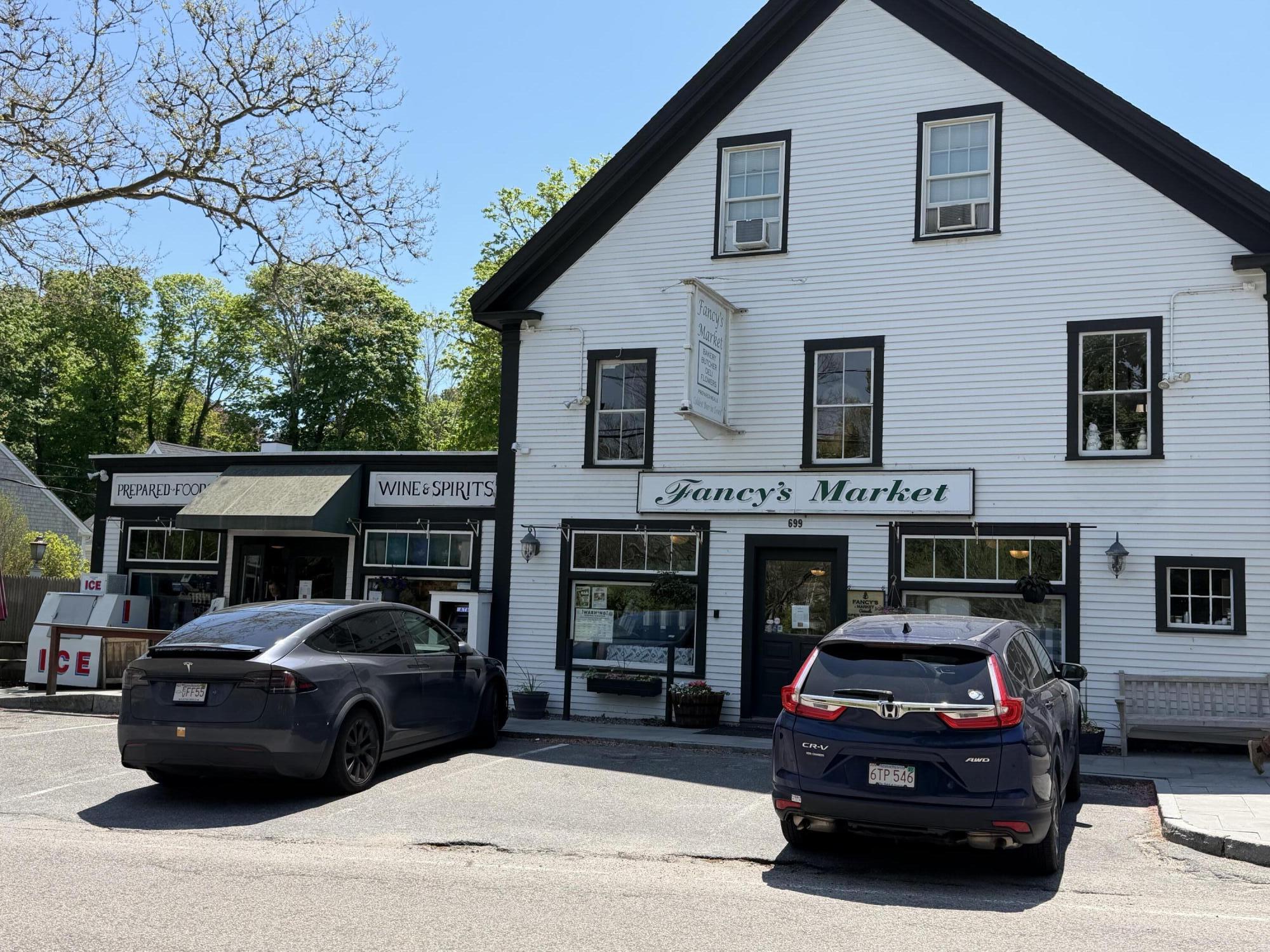 727 Main Street Osterville MA 02655