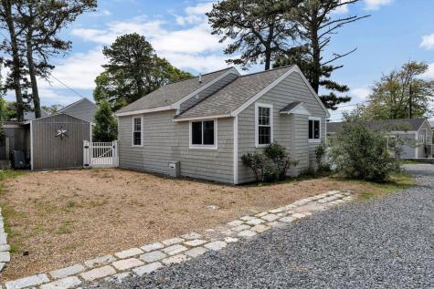 242 Old Wharf Road Dennis MA 02639
