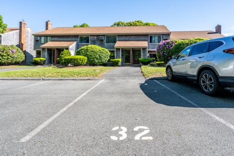 32 Townhouse Terrace Barnstable MA 02601