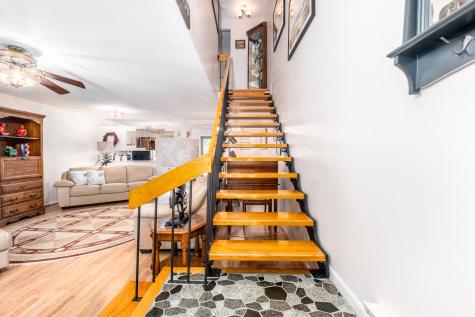 32 Townhouse Terrace Barnstable MA 02601