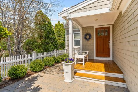 20 Lanyard Way Mashpee MA 02649