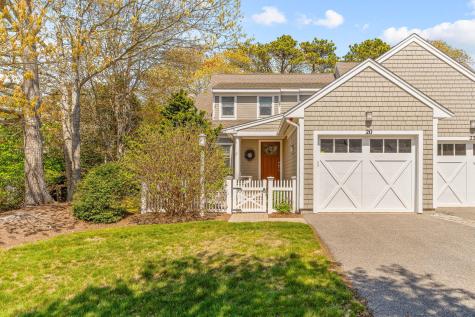 20 Lanyard Way Mashpee MA 02649