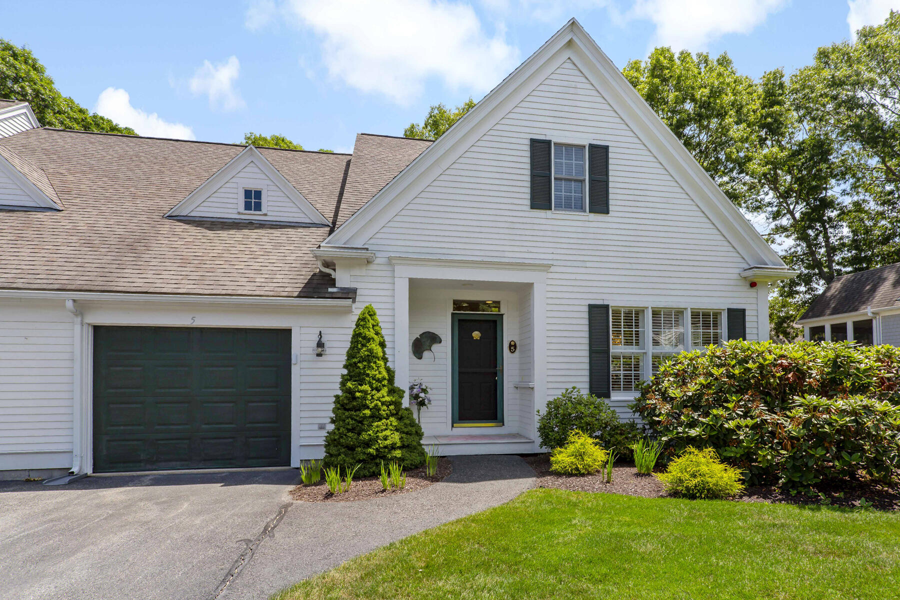 5 Mayfair Court, Unit 5