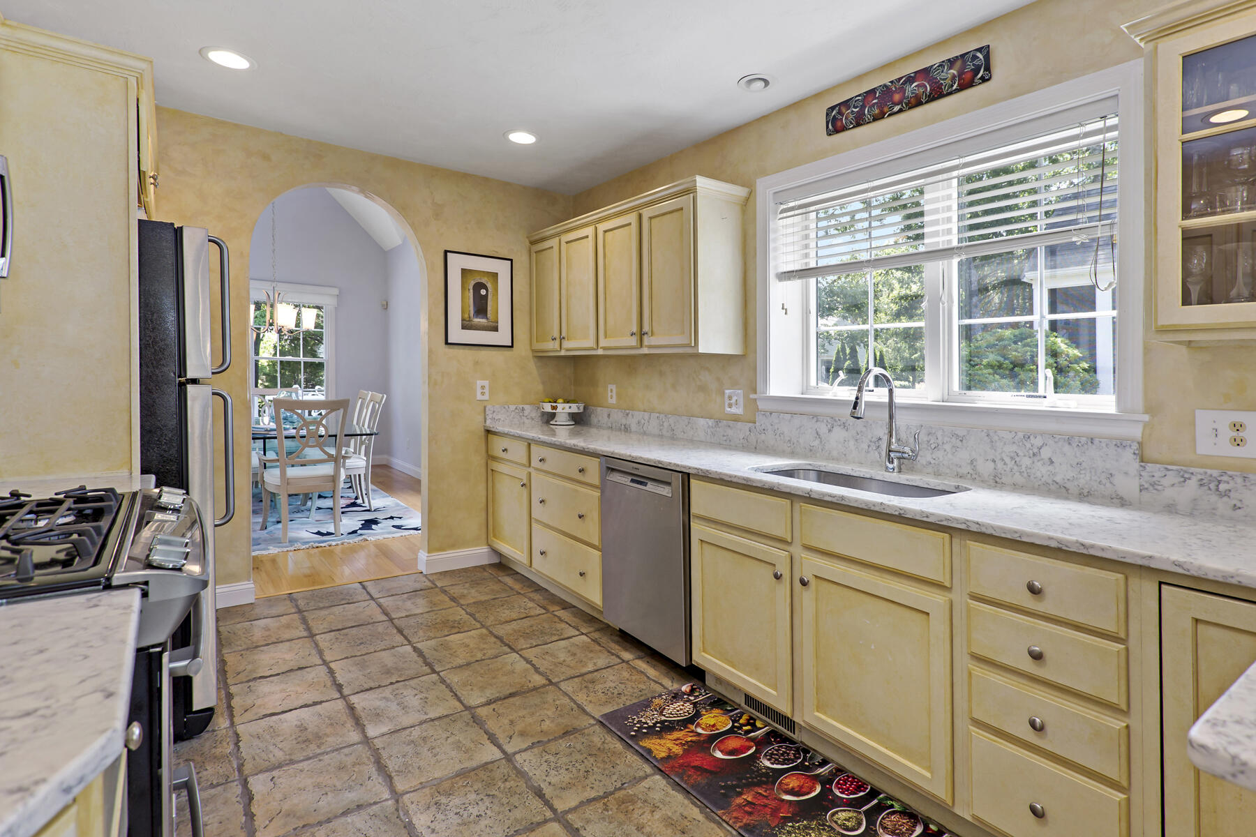 5 Mayfair Court Mashpee MA 02649