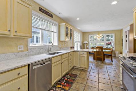 5 Mayfair Court Mashpee MA 02649