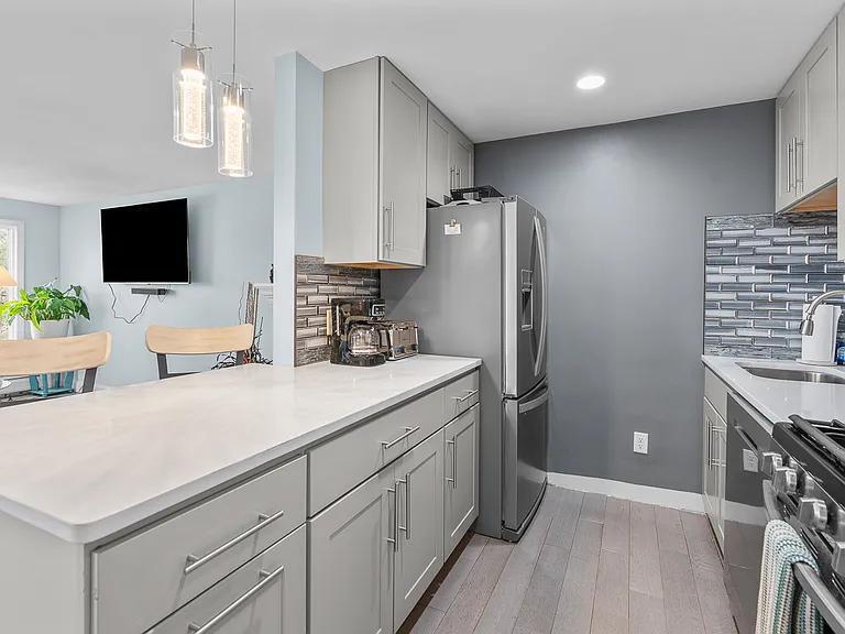 15 Riverview Avenue Mashpee MA 02649