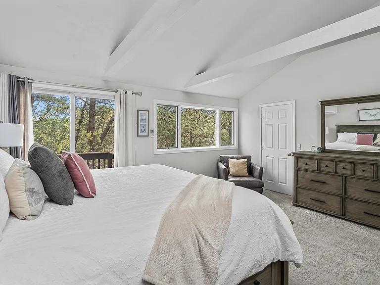 15 Riverview Avenue Mashpee MA 02649