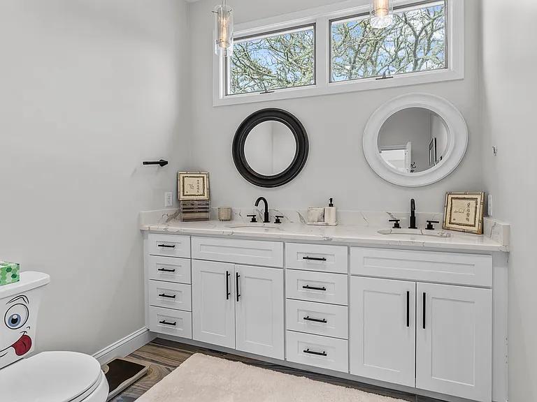 15 Riverview Avenue Mashpee MA 02649