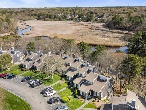 15 Riverview Avenue Mashpee MA 02649