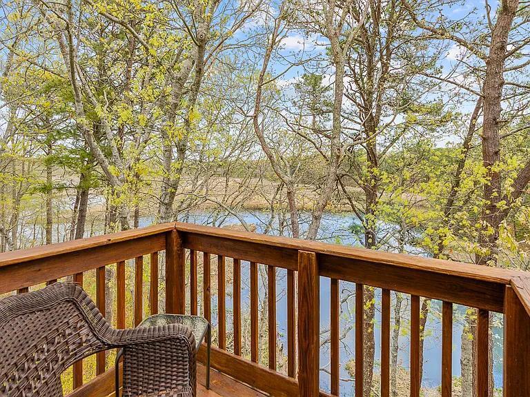 15 Riverview Avenue Mashpee MA 02649