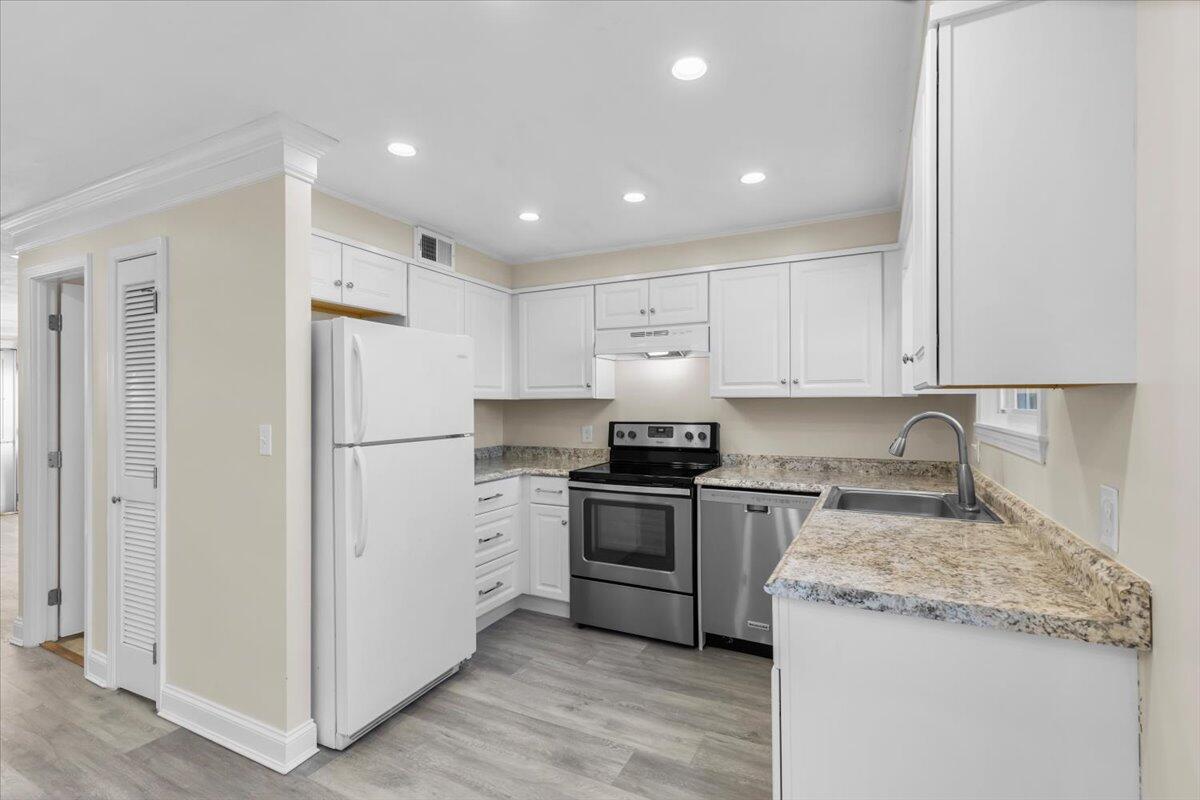 8 Captain Cook Lane Barnstable MA 02632