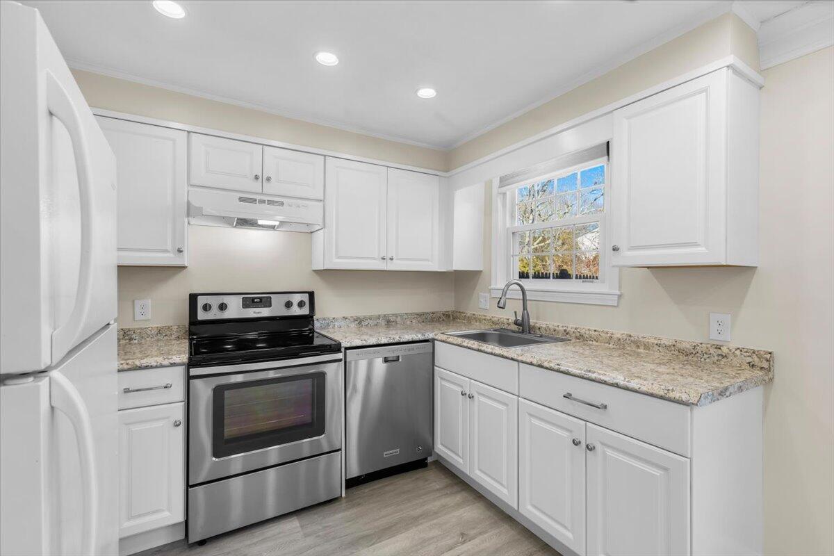 8 Captain Cook Lane Barnstable MA 02632
