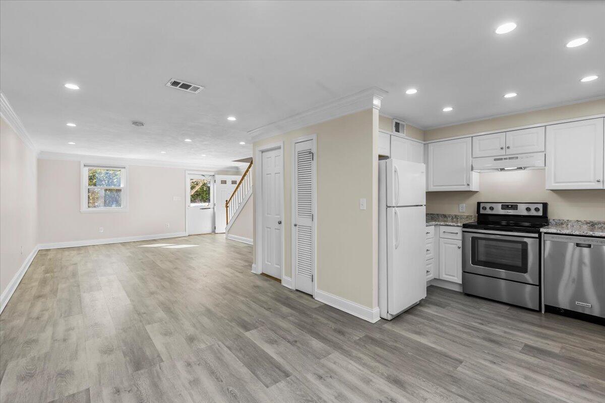 8 Captain Cook Lane Barnstable MA 02632