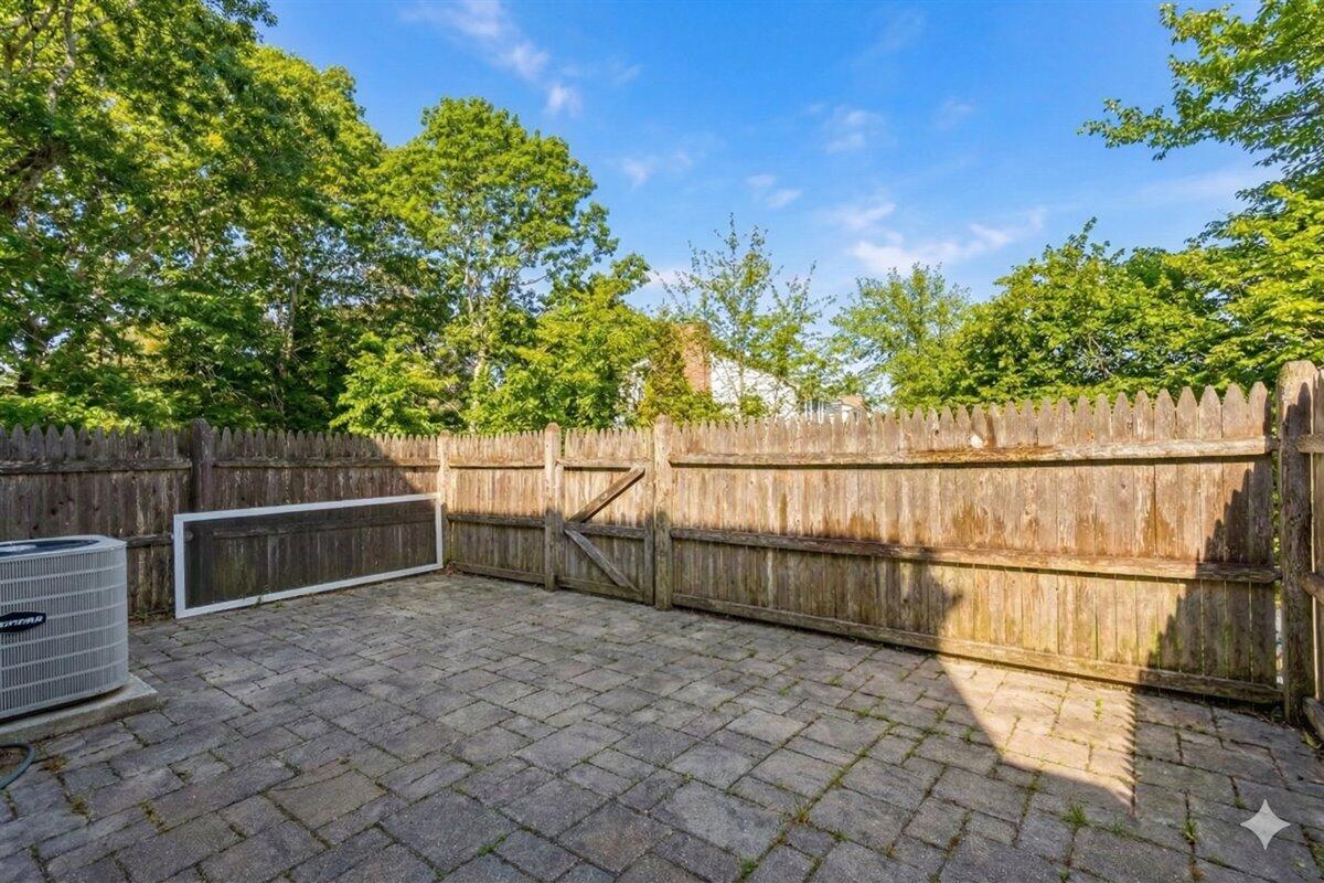 8 Captain Cook Lane Barnstable MA 02632