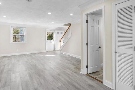 8 Captain Cook Lane Barnstable MA 02632