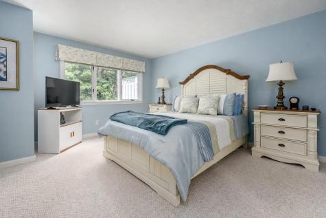 2 Mainsail Circle Mashpee MA 02649