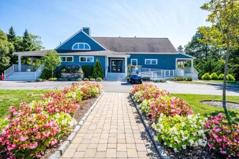 2 Mainsail Circle Mashpee MA 02649