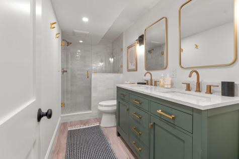 4 Old Dock Road Falmouth MA 02540