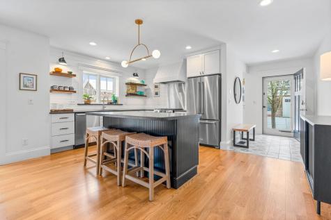 4 Old Dock Road Falmouth MA 02540