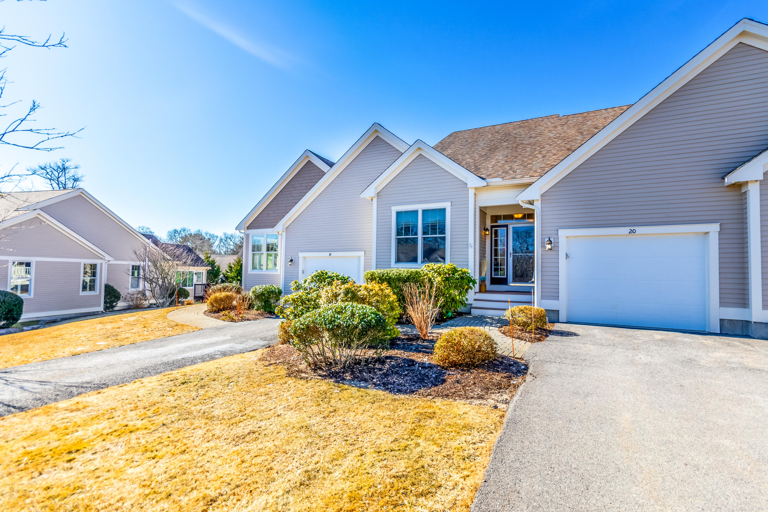 20 Twin Oaks Drive Mashpee MA 02649